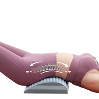 Rugstrekker voor de onderrug met ergonomische steunboog